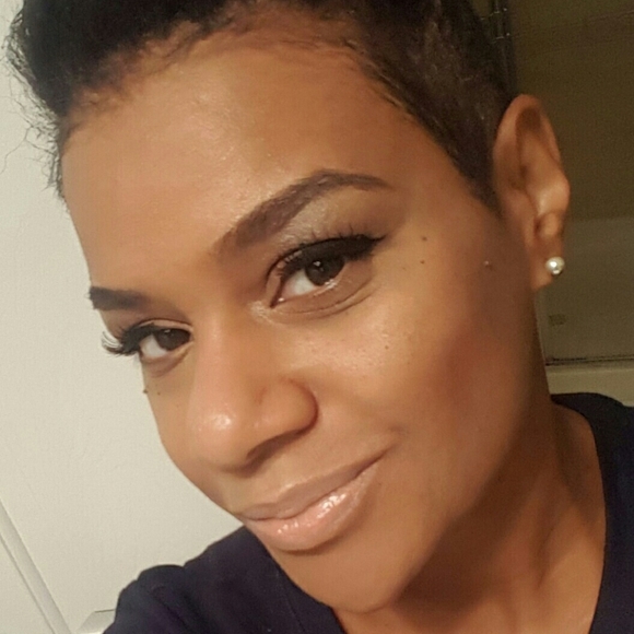 Meet your Posher, Chris - Picture 2 of 2